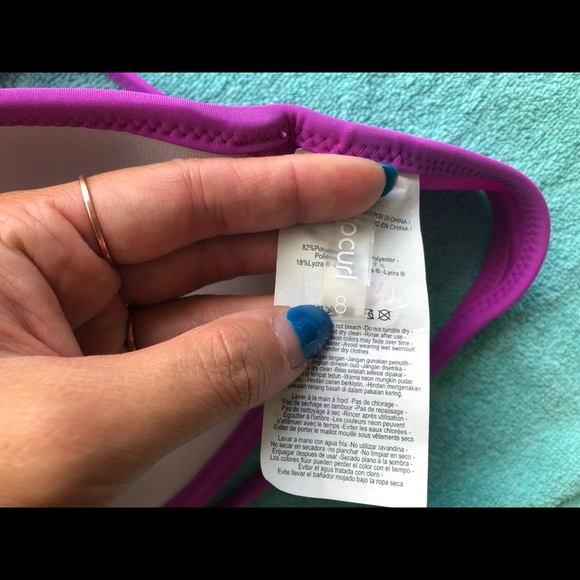 Rip Curl underwire bikini top - Picture 3 of 3